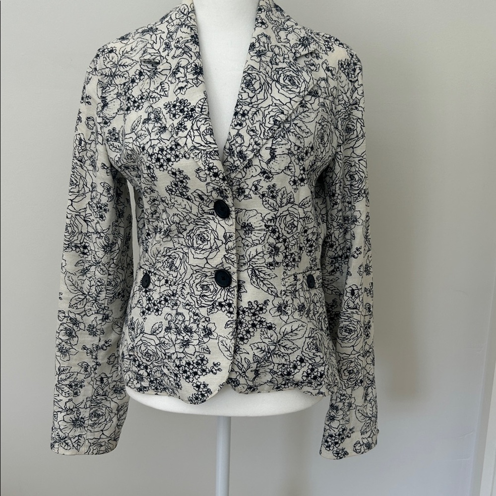 Banana Republic cotton/linen Navy and White Floral Blazer